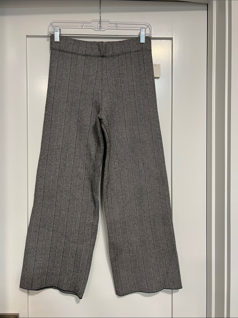 Thick herringbone knit pants